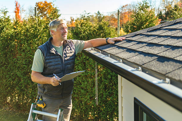 Professional Flat Roof Repair technician working in Yoncalla, OR